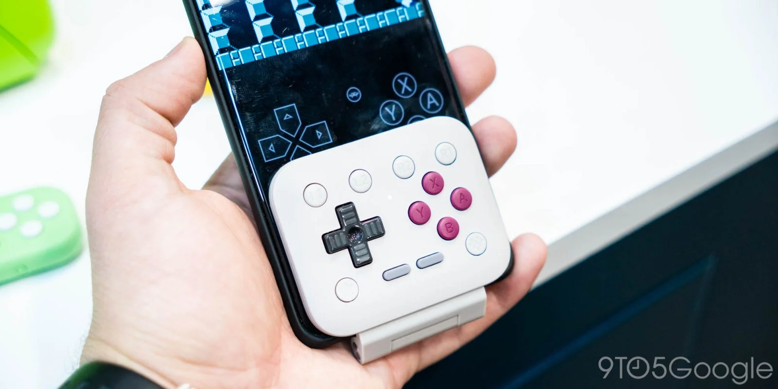 8BitDo FlipPad: A Compact Mobile Controller Now Selling for $29.99