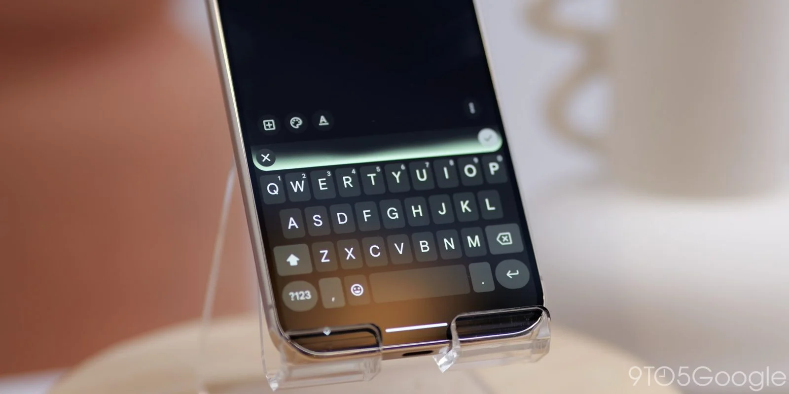 Google Pixel 11 Introduces Enhanced Gboard Features and Dynamic Contextual Assistance